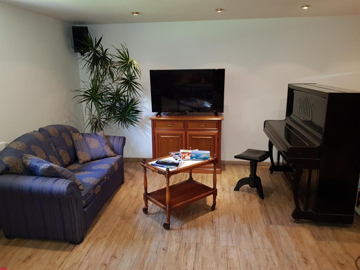 4 Sterne Souterrain Apartment Alt-Mariendorf Berlin Luaran gambar